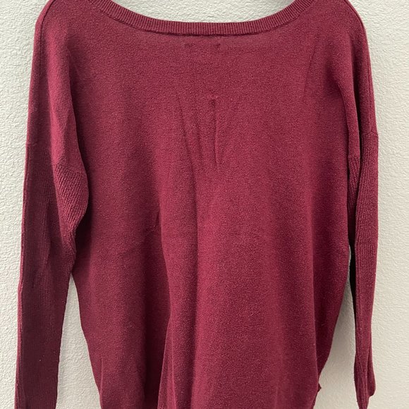 SALE | American Eagle - Burgundy V-Neck Pullover - Picture 2 of 3